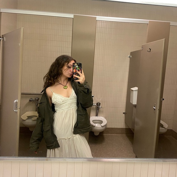 Meet your Posher, Kadence - Picture 6 of 16